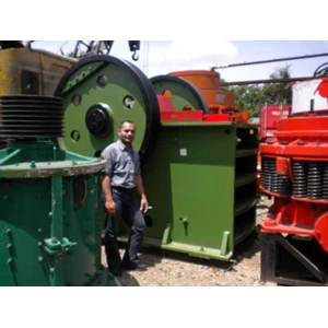 mesin pemecah batu kapasitas 30-40 ton/ jam