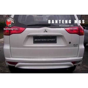 rear garnish thailand version pajero sport