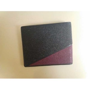 dompet cowok berbahan kulit pari