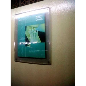 frame poster acrylic