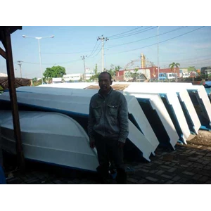 pembuatan perahu fiber glass / fiber glass boat manufacture