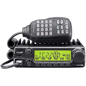 radio rig icom ic v2200
