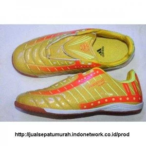 sepatu futsal adidas predator senopati kuning-orange ( uk 39-43)
