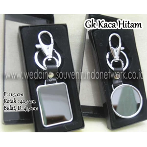 gk kaca hitam