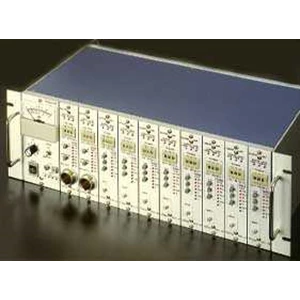 dynamic amplifier model-4055 specifications ( showa sokki)