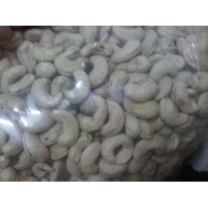 kacang mente / cashew kernel