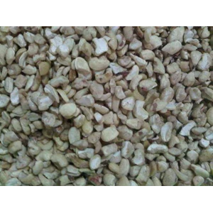 kacang mente / cashew kernel