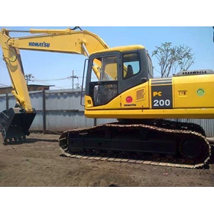 excavator komatsu pc200-7 tahun 2006 ( galeo)