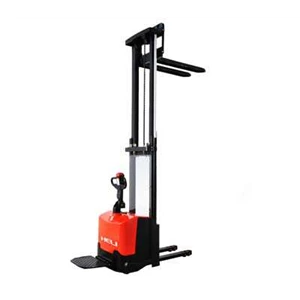 stacker full electric-4