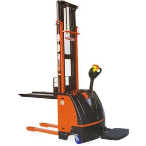 stacker full electric-3