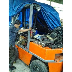 service forklift diesel-3