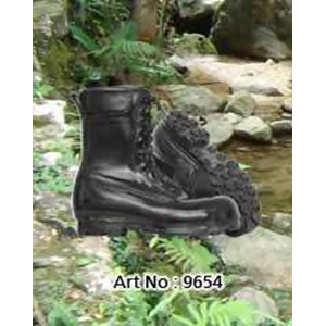 military boots | harvik art no. 9654