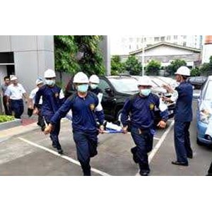 pelatihan evakuasi gedung dari bahaya kebakaran & gempa
