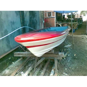boat fiberglas