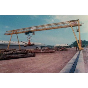 crane industri kayu