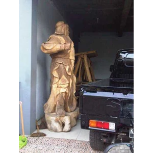 patung kayu kwan kong
