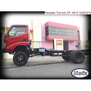 truk 4x4 / truck four wheel drive ( 4wd ) / truk double gardan toyota dyna