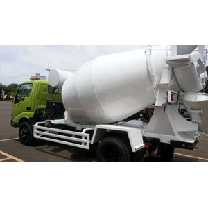 hino dutro 130 hd, truk concrete mixer dengan kapasitas 3 meter kubik-3