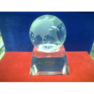 souvenir globe kristal