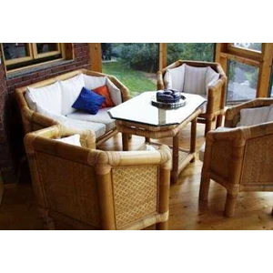 meja kursi bambu