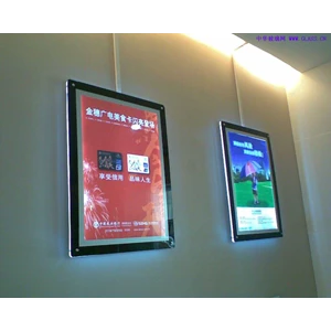 menerima pembuatan acrylic display