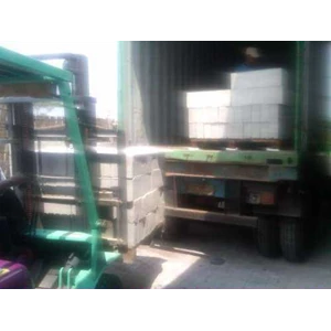 forklift bata ringan