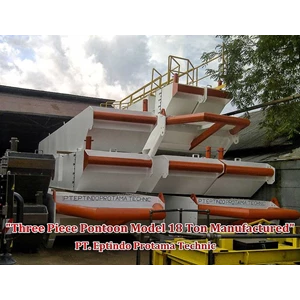 three piece pontoon model 18 ton