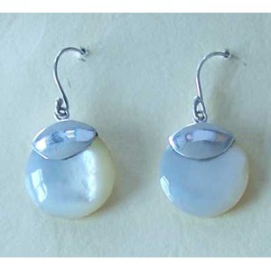 white mop shell silver earring / anting perak kerang mutiara putih bulat