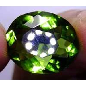5.40 cts. dazzling gem pc - hi-end sparkling mystrey tektite green oval