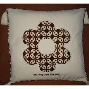 sarung bantal kursi batik 018