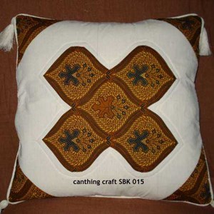 sarung bantal kursi batik 015