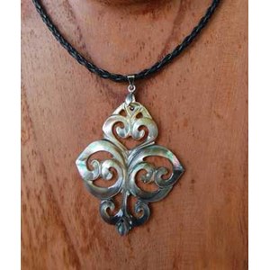 bali carving shell jewelry / kalung kerang ukir bali