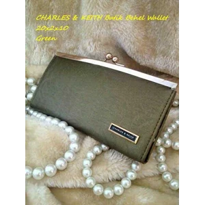 charles & keith batik behel wallet-1