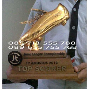 trophy top score, piala top score, trophy pemain terbaik, piala sepatu, piala bola-3