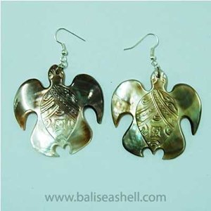 turtle art earring peal shell / anting kerang ukir kura - kura