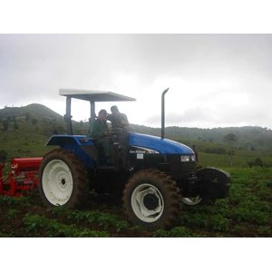 traktor ts-90 4wd-1