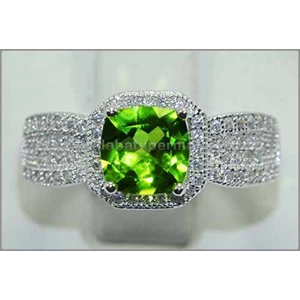 elegant hot green peridot crystal bling-bling - rl 111