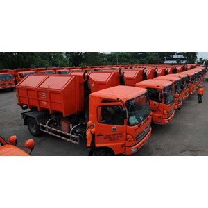 arm roll hook lift loader 6m3 10m3 truk container sampah-3