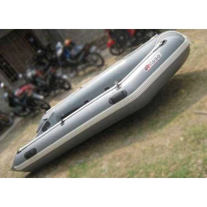 speed boat lcr 330