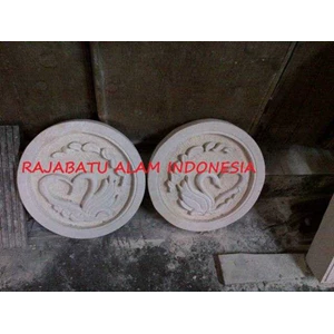 relief angsa venesia