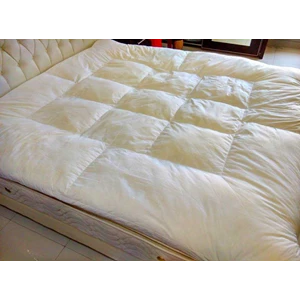 feather like mattress toppers-1