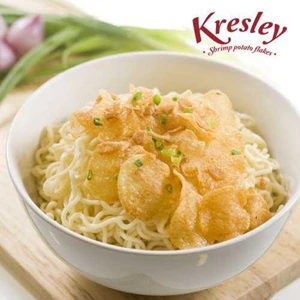 kresley shrimp potato flakes - rasa spicy-1