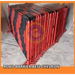 road barrier besi chevron