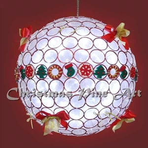 lampu gantung unik edisi natal