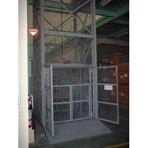 cage lift / lift barang