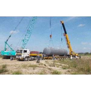project logistics cargo / heavy equipment / crane