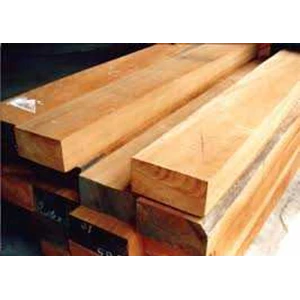 menjual beraneka jenis kayu nusantara