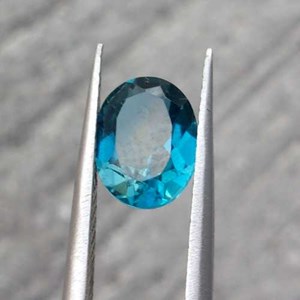 batu permata natural london blue topaz-1