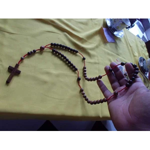 tasbih rosario kayu gaharu buaya grad a ukuran 07 mm