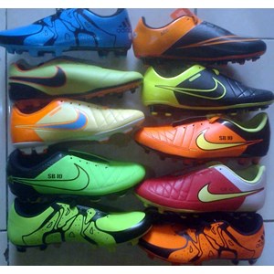 grosir sepatu bola